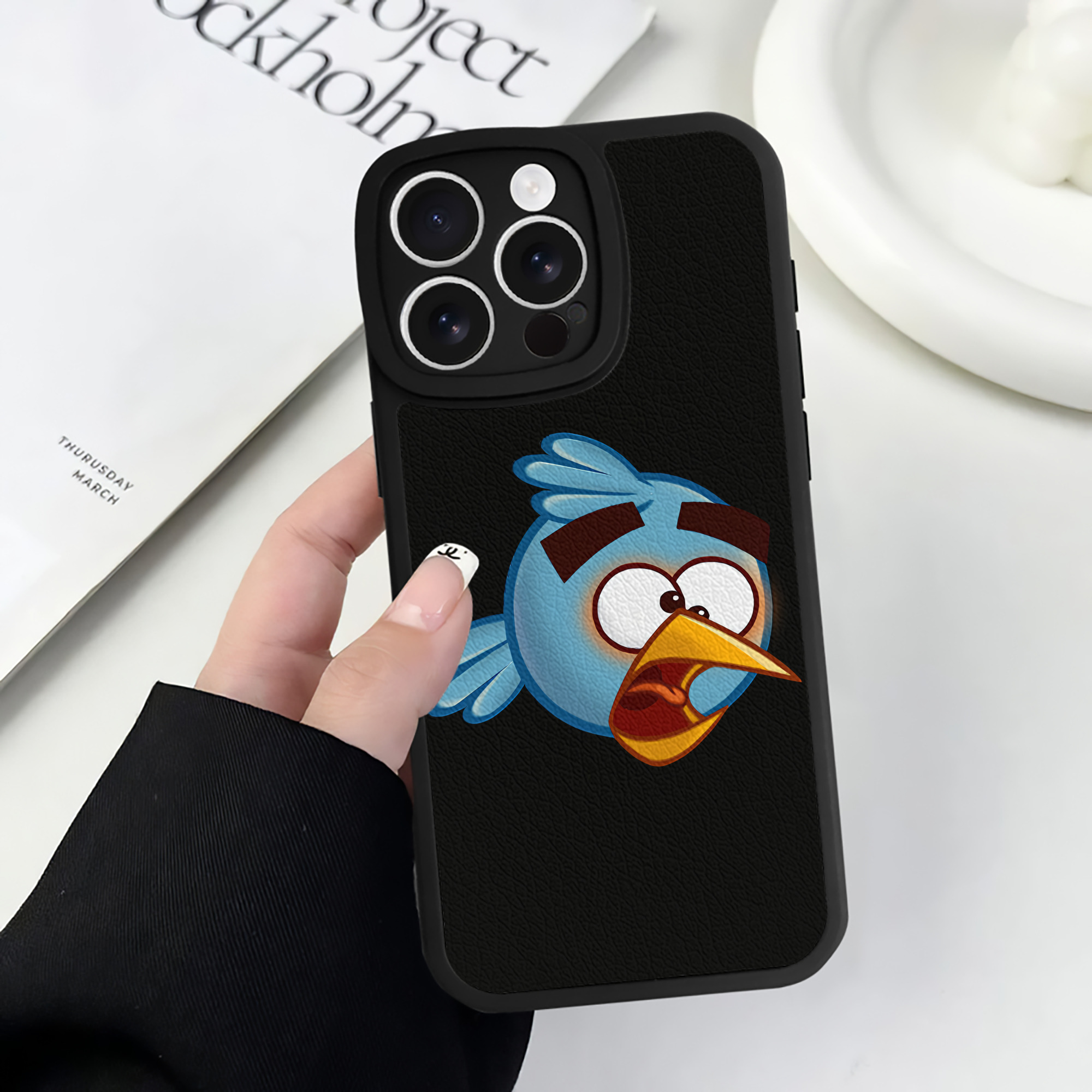 （画像用） Angry Birds アングリーバード 【iPhone 16シリーズ対応】シリコンスマホケース（レザー調） 材質：シリコン